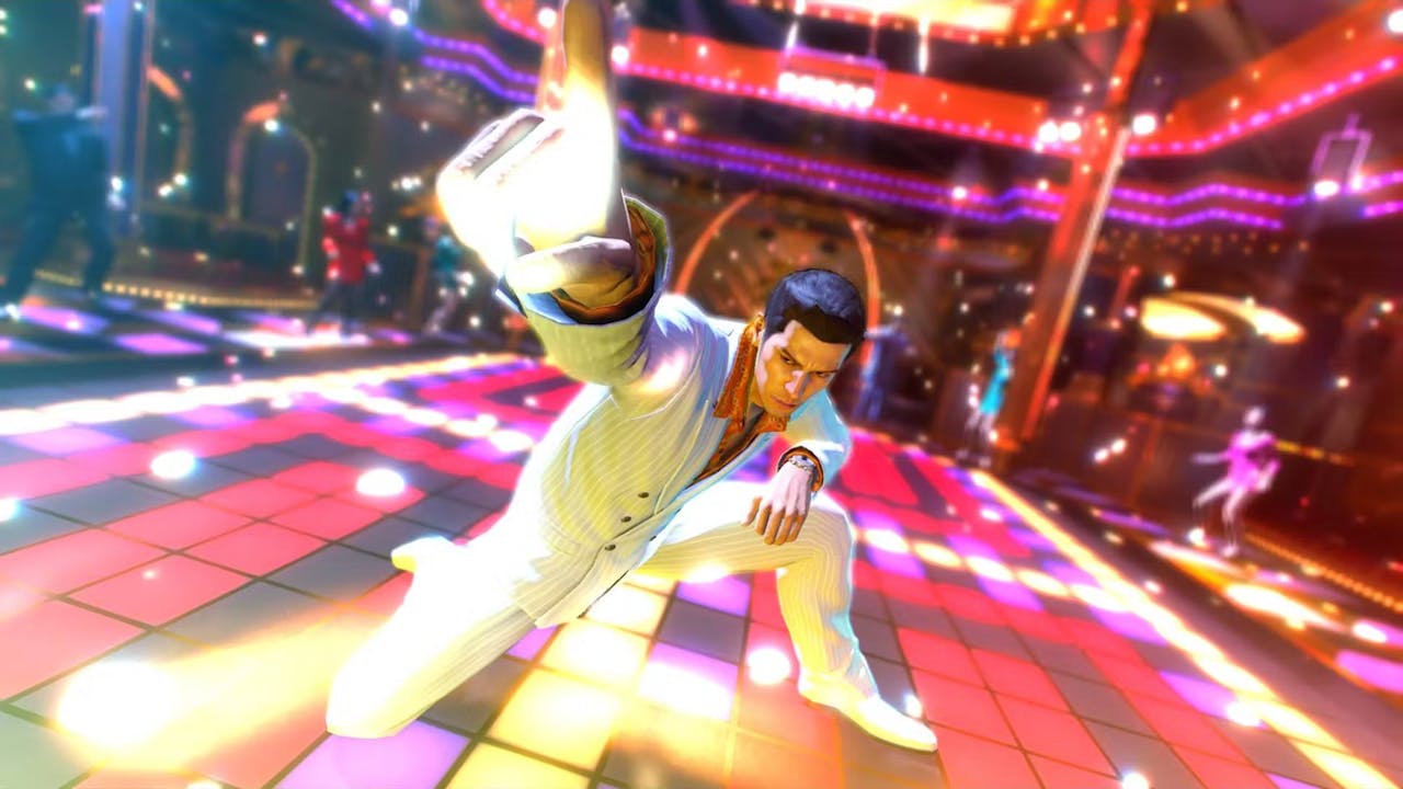Kazuma Kiryu on the disco dance floor in Yakuza 0.